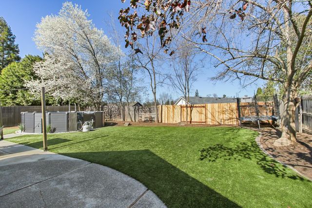 4127 Hunters Dr, Loomis, CA 95650