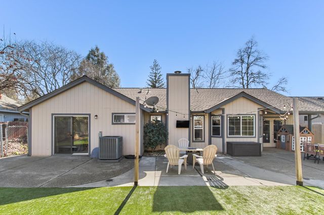 4127 Hunters Dr, Loomis, CA 95650