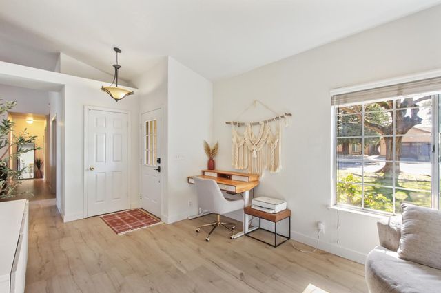 4127 Hunters Dr, Loomis, CA 95650