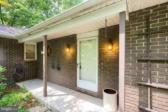 18 CONIFER LN, York, PA 17406