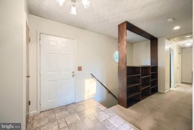 18 CONIFER LN, York, PA 17406