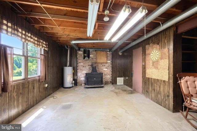 18 CONIFER LN, York, PA 17406