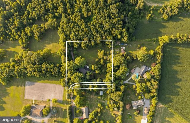 18 CONIFER LN, York, PA 17406
