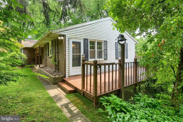 18 CONIFER LN, York, PA 17406