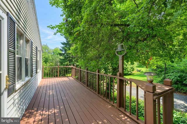 18 CONIFER LN, York, PA 17406