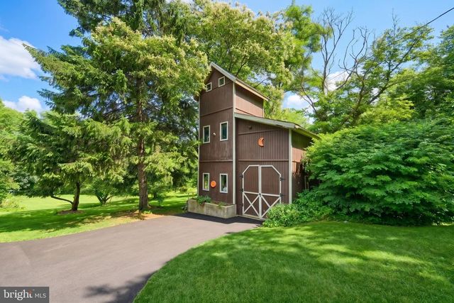 18 CONIFER LN, York, PA 17406