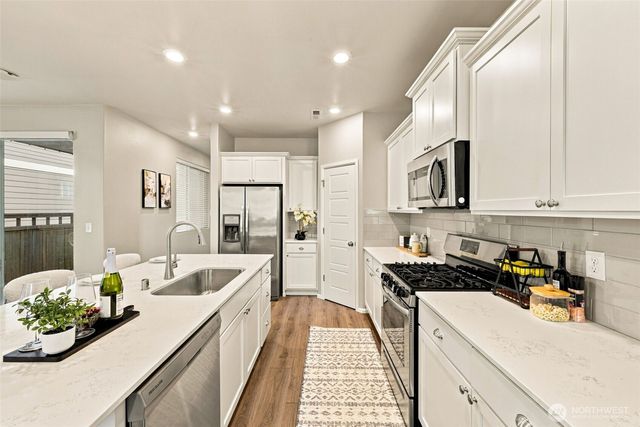 23253 SE Fir Street, Black Diamond, WA 98010