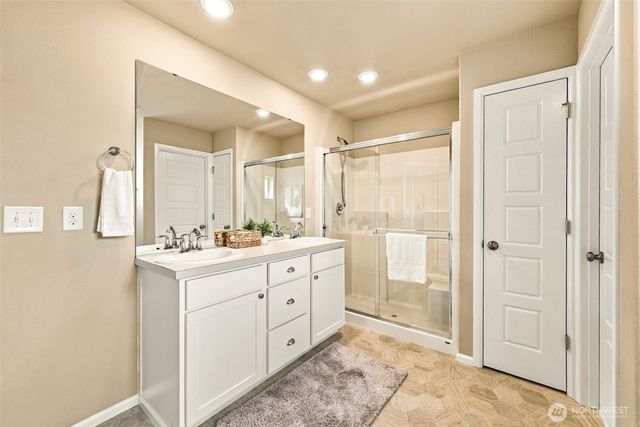 23253 SE Fir Street, Black Diamond, WA 98010