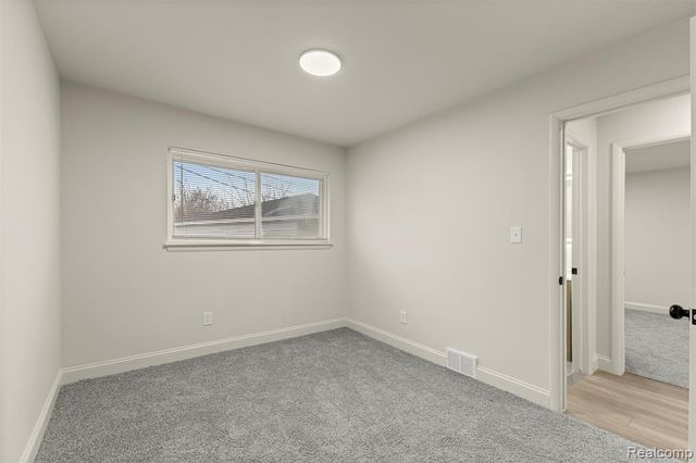 8316 Roosevelt Street, Taylor, MI 48180