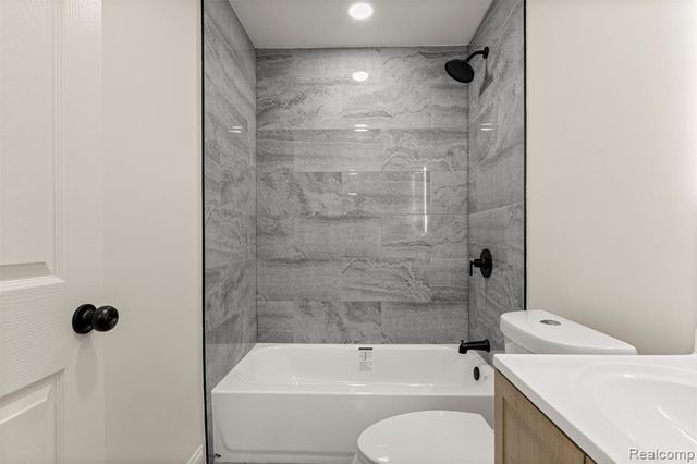 8316 Roosevelt Street, Taylor, MI 48180