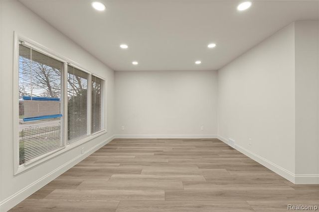 8316 Roosevelt Street, Taylor, MI 48180