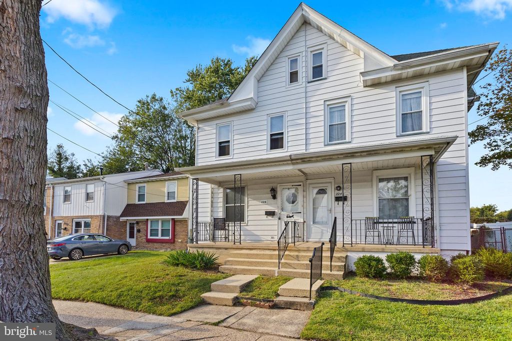 226 W FEDERAL ST, BURLINGTON, NJ 08016 — photo 2
