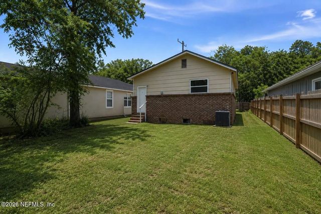 1645 W 22nd Street, Jacksonville, FL 32209