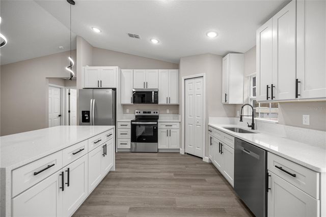 12905 SE 41ST TERRACE, Belleview, FL 34420