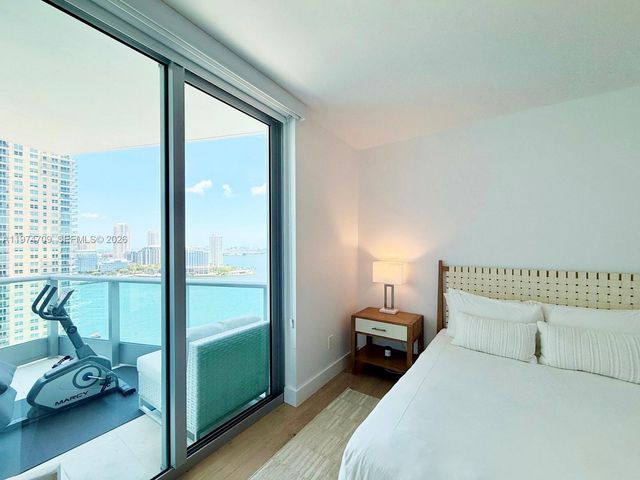 1331 Brickell Bay Dr 2002, Miami, FL 33131