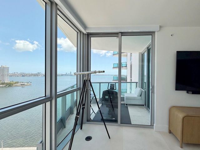 1331 Brickell Bay Dr 2002, Miami, FL 33131