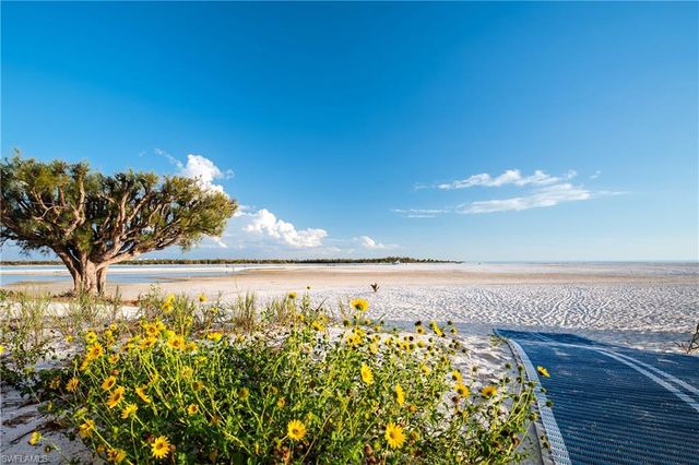 8350 Estero BLVD 323, Fort Myers Beach, FL 33931