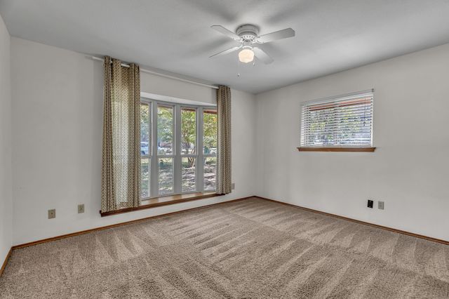 1009 Kings Canyon Court, Grapevine, TX 76051