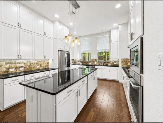 1367 Branchwood Place, Dallas, TX 75215