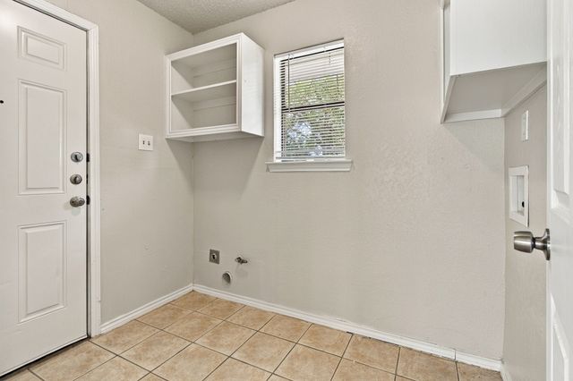 1300 Tierra Calle, Carrollton, TX 75006