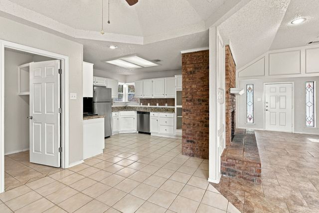 1300 Tierra Calle, Carrollton, TX 75006