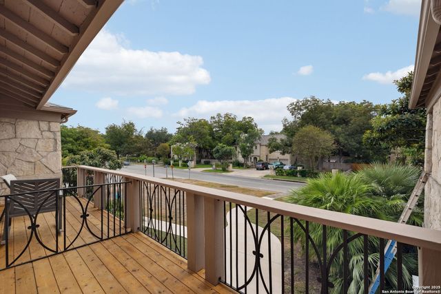 515 E Olmos Dr Apt 3, Olmos Park, TX 78212