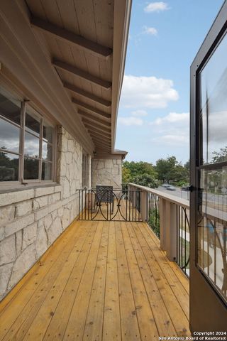 515 E Olmos Dr Apt 3, Olmos Park, TX 78212