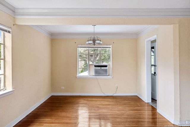 515 E Olmos Dr Apt 3, Olmos Park, TX 78212