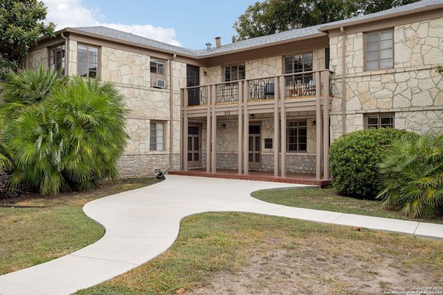 515 E Olmos Dr Apt 3, Olmos Park, TX 78212