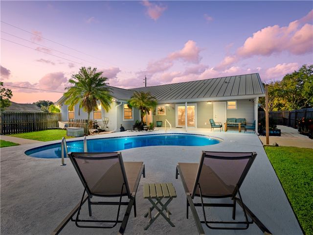 402 Watercrest Street, Sebastian, FL 32958