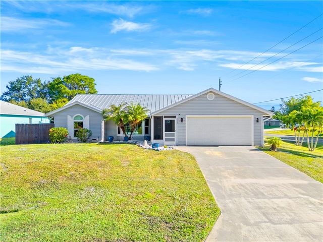 402 Watercrest Street, Sebastian, FL 32958