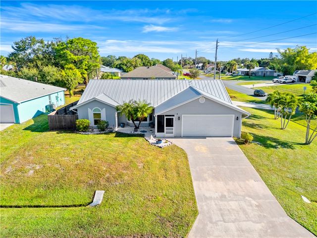 402 Watercrest Street, Sebastian, FL 32958