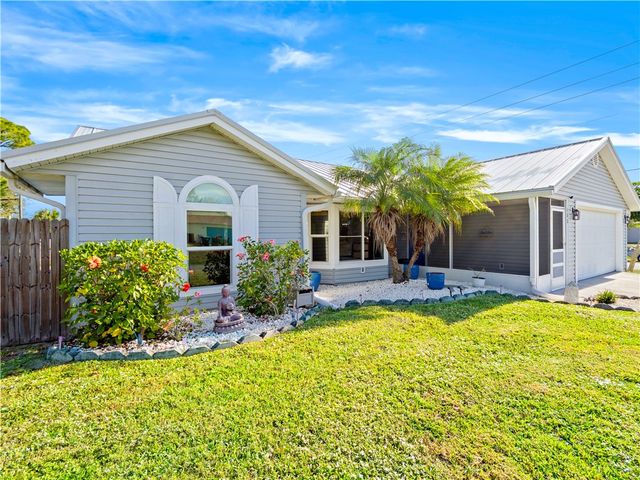 402 Watercrest Street, Sebastian, FL 32958