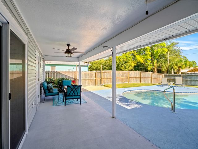 402 Watercrest Street, Sebastian, FL 32958