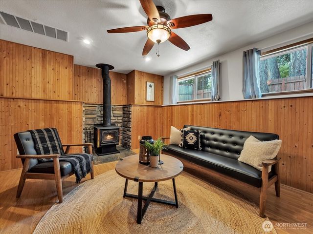 1191 NE Taftson Street, Oak Harbor, WA 98277