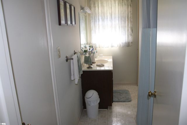 1285 Springdale Road, Cowpens, SC 29330