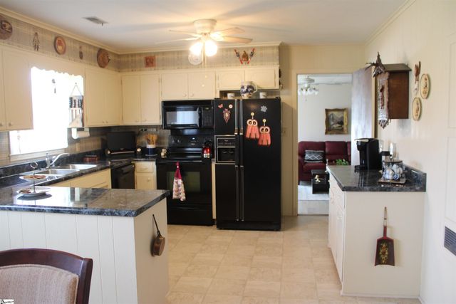 1285 Springdale Road, Cowpens, SC 29330