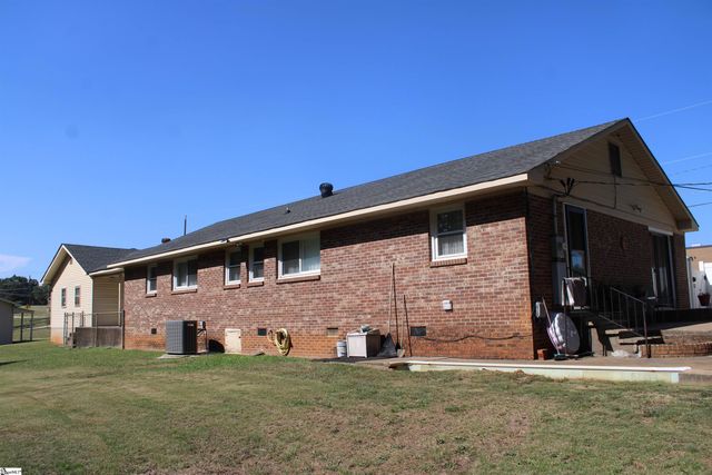 1285 Springdale Road, Cowpens, SC 29330