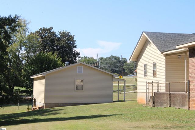 1285 Springdale Road, Cowpens, SC 29330