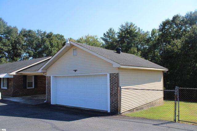 1285 Springdale Road, Cowpens, SC 29330