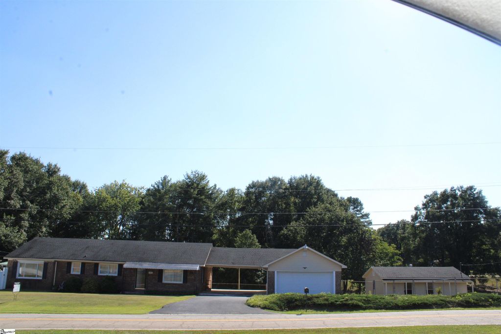 1285 Springdale Road, Cowpens, SC 29330