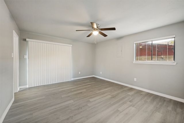 2105 Cottie Lane, Arlington, TX 76010