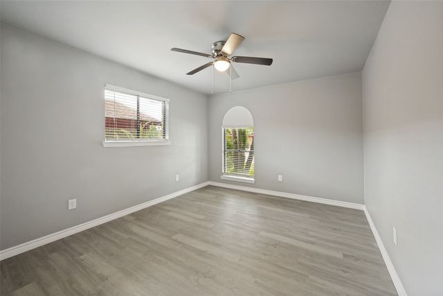 2105 Cottie Lane, Arlington, TX 76010
