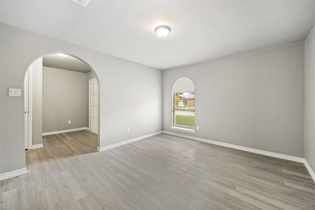 2105 Cottie Lane, Arlington, TX 76010
