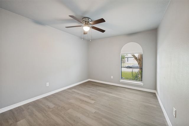 2105 Cottie Lane, Arlington, TX 76010