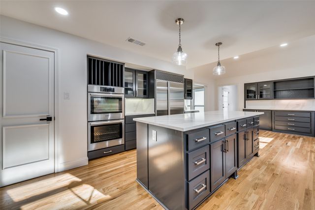 7018 Deloache, Dallas, TX 75225
