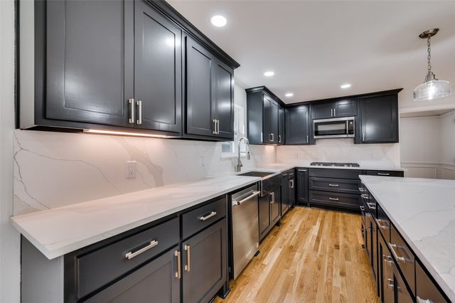7018 Deloache, Dallas, TX 75225