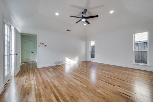 7018 Deloache, Dallas, TX 75225