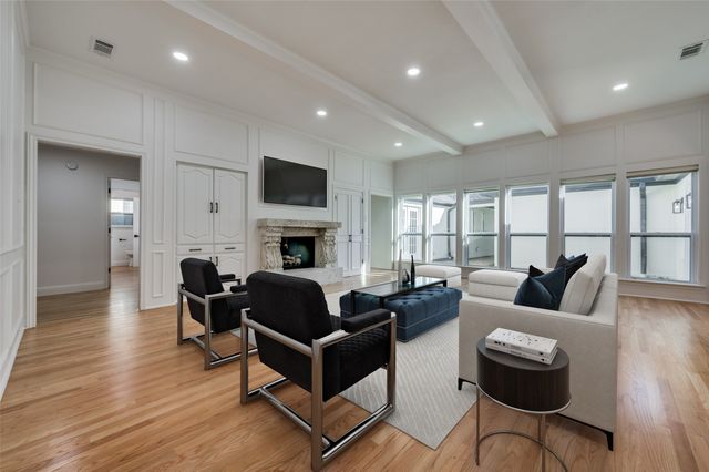 7018 Deloache, Dallas, TX 75225