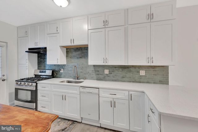 1214 W 40TH ST W, Baltimore, MD 21211